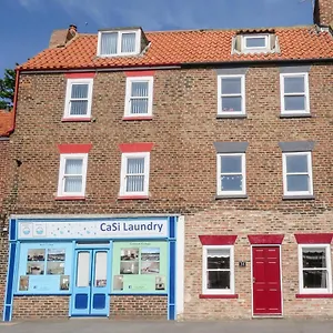 https://odd-sock-cottage.yorkshirehotels.net
